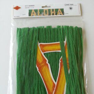 NWT -  Beistle Aloha Paper Banner Green grass with bamboo style lettering